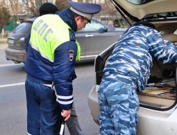 В МВД предложили разрешить полицейским вскрывать автомобили