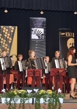 Караван музыкальных историй