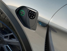 Стали известны цены на первый электрокар Porsche