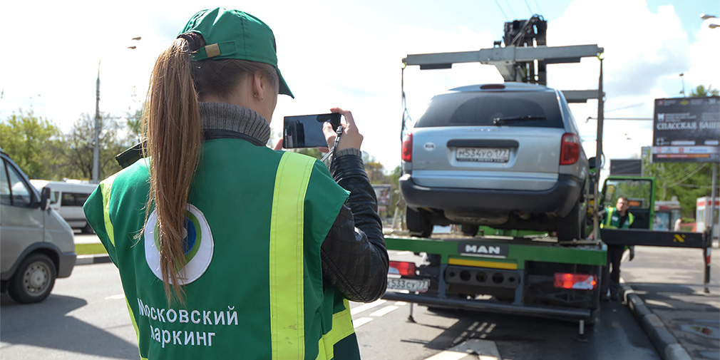 Об эвакуации автомобилей предложили предупреждать по SMS