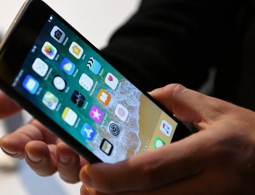 Apple признала уязвимость всех iPhone и компьютеров