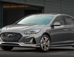 Hyundai обновил гибридные Sonata