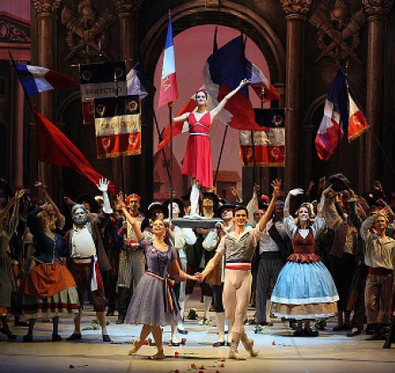 Балет ПЛАМЯ ПАРИЖА | Михайловский театр