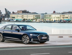 Audi назвала цены на A8 нового поколения