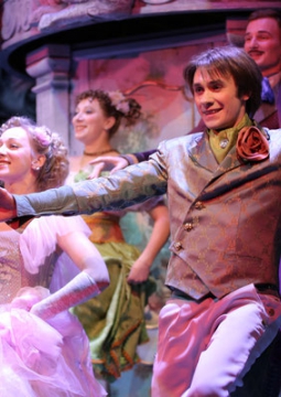 Соломенная шляпка | Театр им. А. Миронова