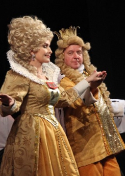 ТЕАТРАЛЬНЫЙ КАПУСТНИК