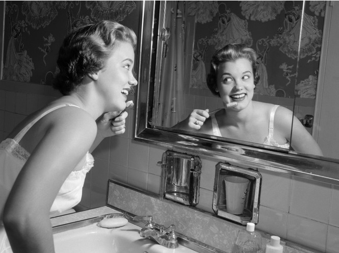 Как на самом деле правильно чистить зубы (и что вы можете делать не так)