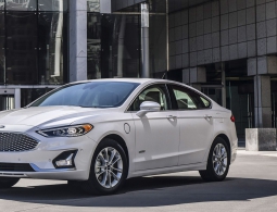 Ford обновил седан Fusion