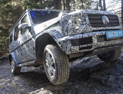 Видео: новый Mercedes G-Class преодолевает тяжелое бездорожье