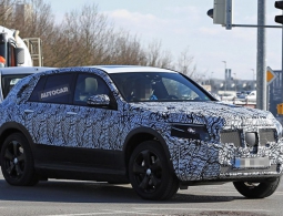 Mercedes-Benz испытал электрокар EQC на дорогах общего пользования
