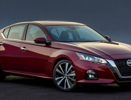 Nissan представил полуавтономный седан
