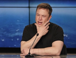Илон Маск в шутку объявил о банкротстве Tesla
