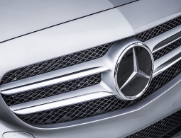 Видео: топ-5 трюков с участием Mercedes