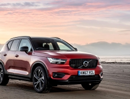 Volvo объявила цены на компактный кроссовер XC40