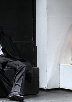 Двое на качелях | Приют комедианта