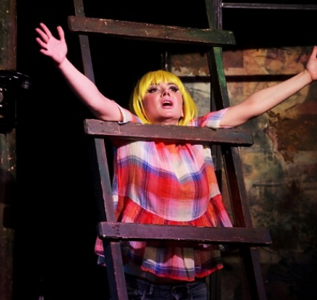 Эти свободные бабочки | Приют комедианта