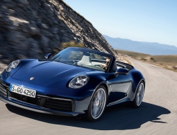 Названа рублевая стоимость кабриолета Porsche 911 нового поколения