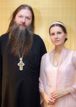 Светлана Копылова и Протоиерей Артемий Владимиров