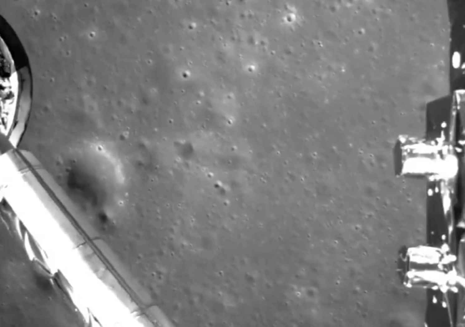 #видео дня: Посадка китайского модуля на обратную сторону Луны