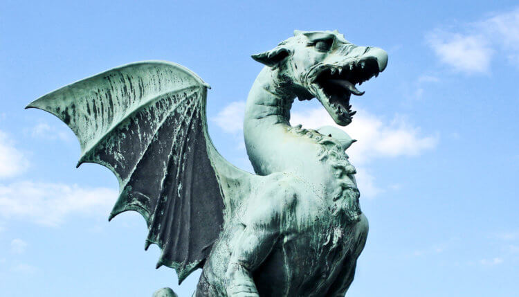 Биология «Игры престолов»: могут ли драконы летать? А дышать огнем?