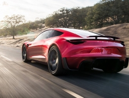 Запас хода нового Tesla Roadster превысит 1000 километров