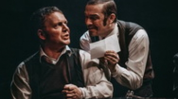 Сиротливый запад | У моста