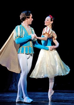 Белоснежка и семь гномов | Саратовский театр оперы и балета