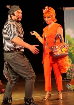 Самый лучший папа | Саратовский театр оперетты