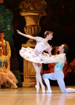 Тщетная предостороженность | Театр Премьера