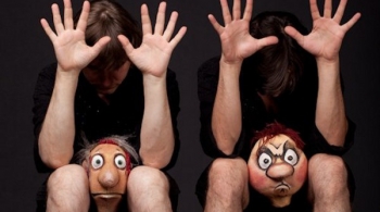 Игра в 4 руки, или Как из ничего сделать всё | Чемодан-дуэт Квам