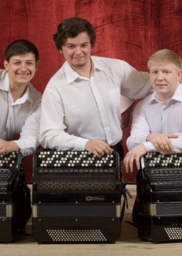 Зауральское трио баянистов