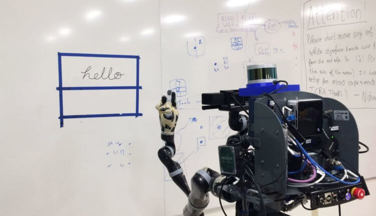 Робот научился копировать человеческий почерк и рисунки