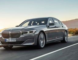 BMW представила обновленный седан 7-Series