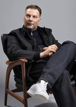 Алекс Дубас