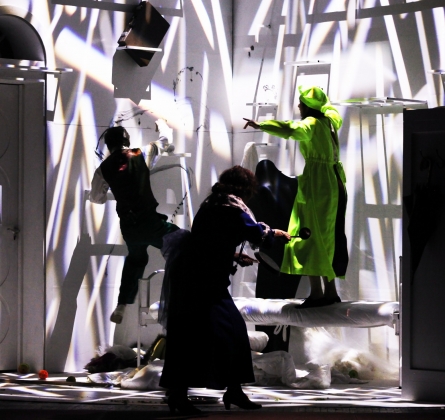 Превращение | Драматический театр на Литейном