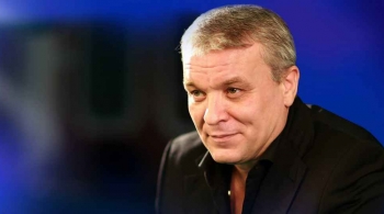 Александр Дюмин