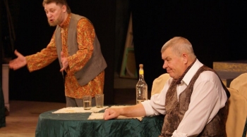 Свои люди - сочтёмся | Первый театр