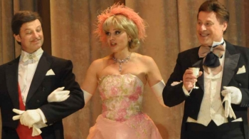 Летучая мышь