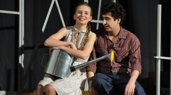 Прощание в июне | На левом берегу