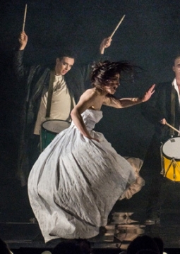 Барабаны в ночи | Театр им. Пушкина