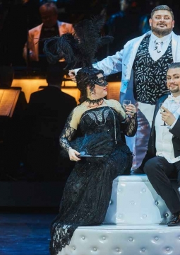 Летучая мышь