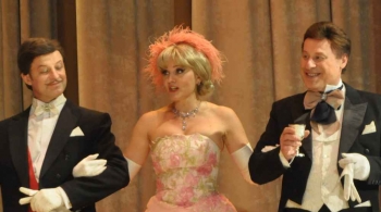 Летучая мышь