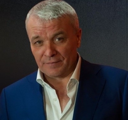 Александр Дюмин