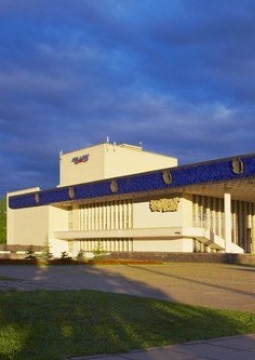 Старый дом | Русский драматический театр Республики Башкортостан