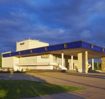 Старый дом | Русский драматический театр Республики Башкортостан