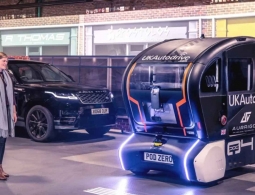 Jaguar придумала язык для общения людей и автомобилей