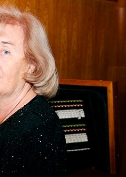 Анна Стрезева