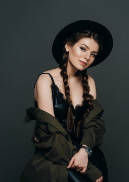 Люся Чеботина