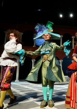 Слуга двух господ