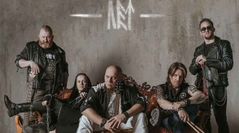 Тролль Гнёт Ель